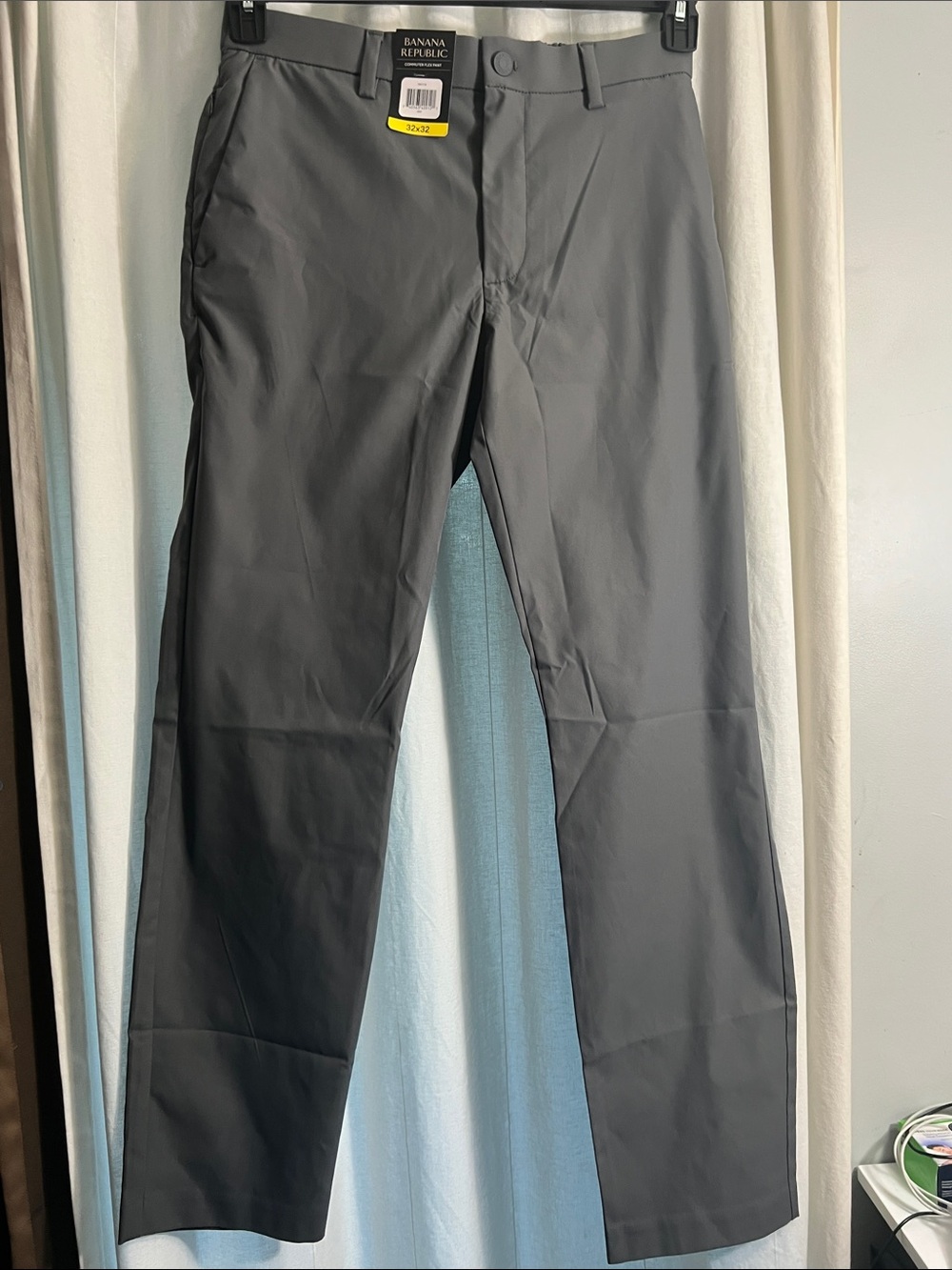 Banana Republic Men's Light Gray Commuter Flex Pants